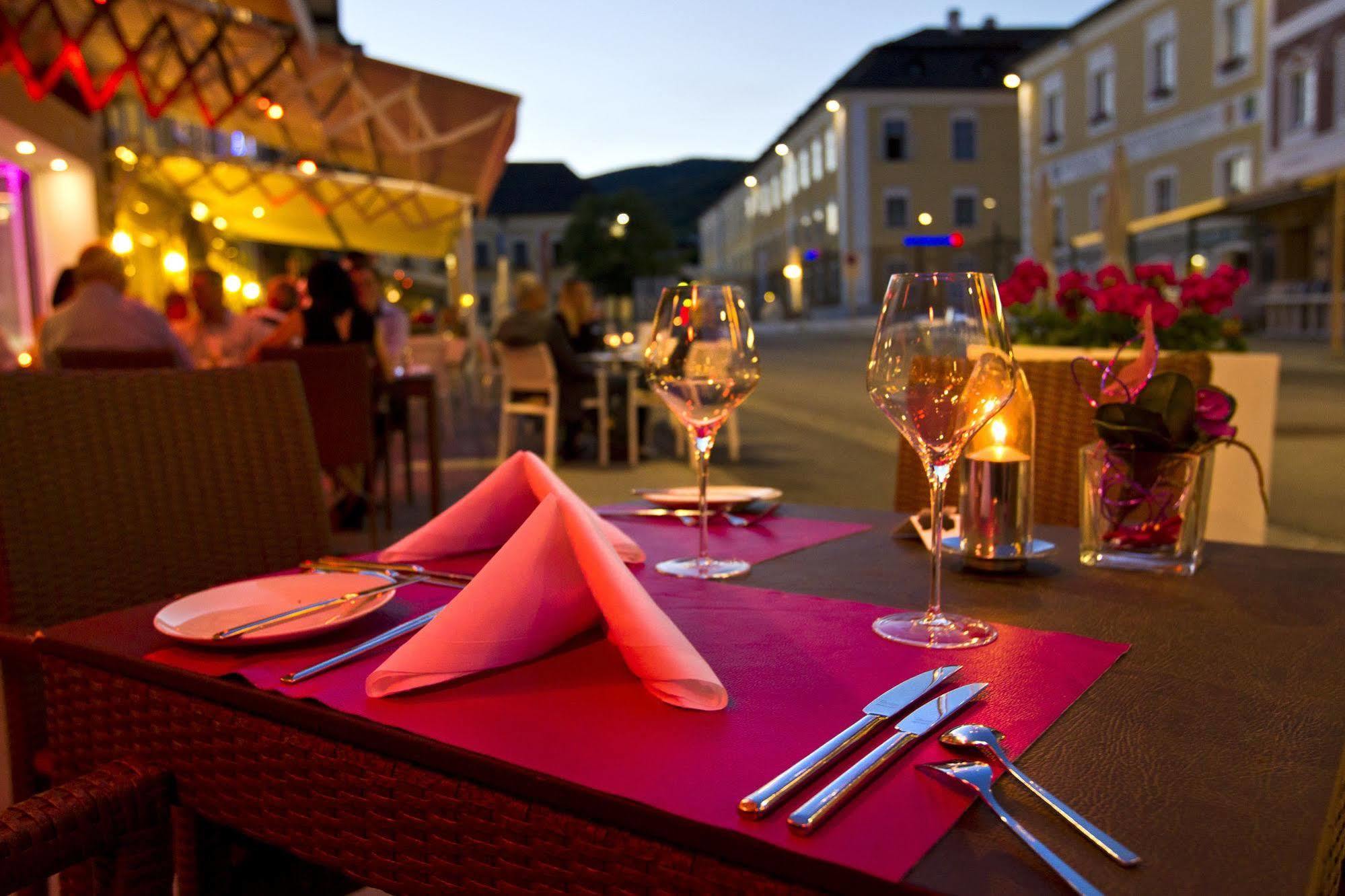 Iris Porsche Hotel & Restaurant Mondsee Exterior foto